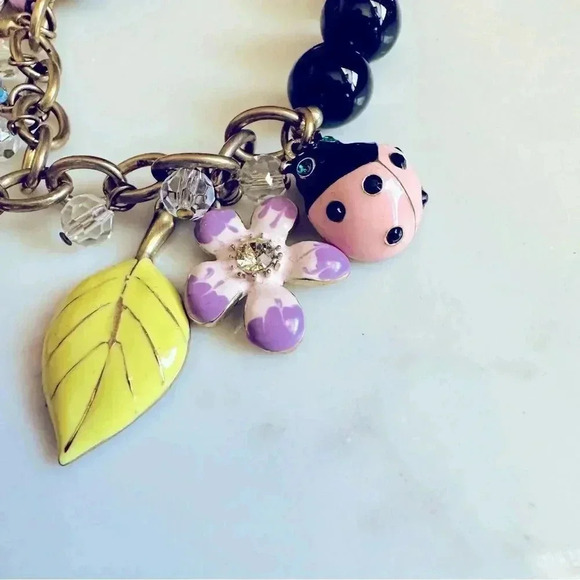 Betsey Johnson Rare & Retired Vintage Floral/Ladybug Charm Stretch Bracelet - Picture 2 of 5